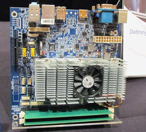 Материнская плата VIA формата Mini-ITX для процессоров Nano X2